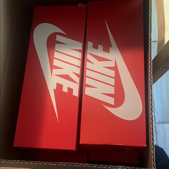 Nike slides - Picture 2 of 3